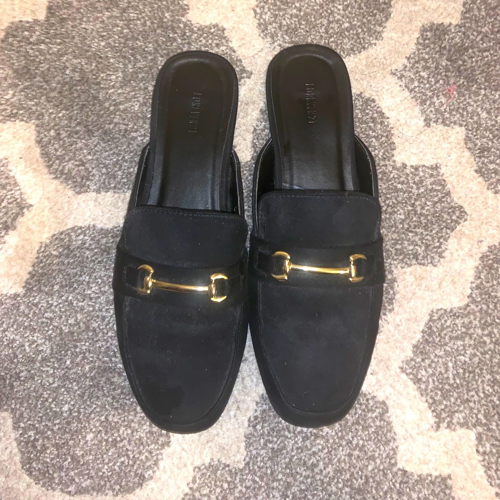 Forever 21 Slip on flats